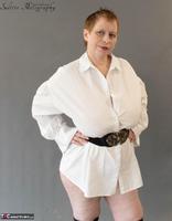 Posh Sophia. Virginal White Free Pic 1
