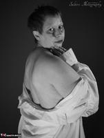 Posh Sophia. Virginal White Free Pic 10