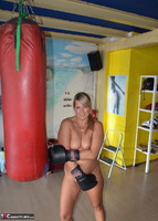 Sweet Susi. A Day In The Gym Free Pic 10