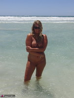 Sweet Susi. On The Beach Free Pic 10