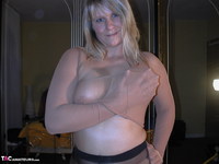 Sweet Susi. Complete In Nylons Free Pic 14