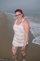 Mollie Foxxx. Playing In The Sea Free Pic 9
