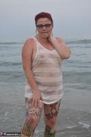 Mollie Foxxx. Playing In The Sea Free Pic 10
