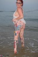 Mollie Foxxx. Playing In The Sea Free Pic 12