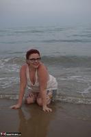 Mollie Foxxx. Playing In The Sea Free Pic 15