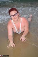 Mollie Foxxx. Playing In The Sea Free Pic 17