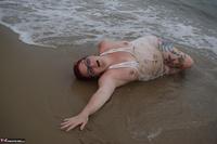 Mollie Foxxx. Playing In The Sea Free Pic 19
