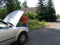 Sweet Susi. Car Repair With Consequences Free Pic 1
