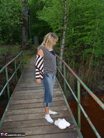 Sweet Susi. The Bridge In The Forest Pt1 Free Pic 1