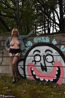 Barby Slut. Flashing Canalside Free Pic 14