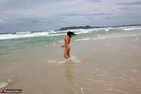 Roxeanne. Naked in the sand n surf Free Pic 2