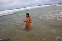 Roxeanne. Naked in the sand n surf Free Pic 19