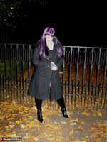 Samantha. Halloween Harlott Free Pic 1