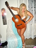 Luscious Models. Meile Guitar Play Pt1 Free Pic 1