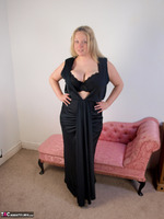 Sindy Bust. Blondie In A Black Dress Free Pic 7
