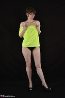 Hot Milf. Neon Colours Pt1 Free Pic 20