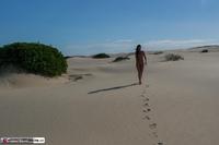 Roxeanne. Getting naked on the sand dunes Free Pic 1