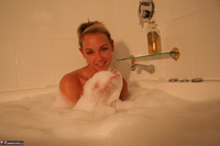 Aussie Jewel. Bath Pt3 Free Pic 3