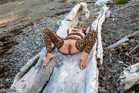 Roxeanne. Wild Tiger Leggings Free Pic 17