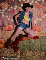 Barby Slut. Cowgirl Free Pic 5