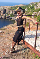 Eva Diangelo. Black seams in the sun Free Pic 1