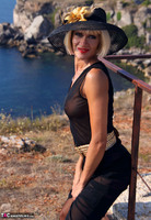 Eva Diangelo. Black seams in the sun Free Pic 3