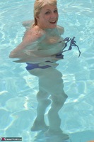 Dimonty. Topless In The Swimming Pool Free Pic 12