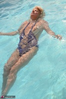 Dimonty. Topless In The Swimming Pool Free Pic 20