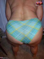 Busty Bliss. Cum On My Green Plaid Panties Free Pic 1