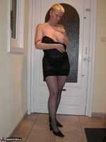 Tiffany Pearl. Black Short Dress Free Pic 6