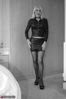 Emerald. Leather In Black & White Free Pic 5