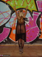 Sweet Susi. Graffiti Lady In Black Free Pic 3