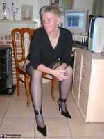 Tiffany Pearl. Artistic Pt1 Free Pic 2