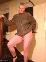 Tiffany Pearl. Artistic Pt1 Free Pic 17