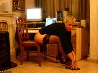 Tiffany Pearl. Artistic Pt2 Free Pic 1