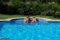 Sweet Susi. Lesbo Pool Games Free Pic 7