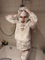 Layla Bird. Shaving Foam Fun Free Pic 14