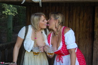 Sweet Susi. Dirndl Pussys Free Pic 9