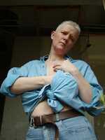 Tiffany Pearl. Blue Jeans Free Pic 5
