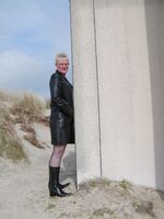 Tiffany Pearl. Beach Boots Babe Flashing Free Pic 5
