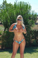Sweet Susi. Bikini Time Free Pic 5