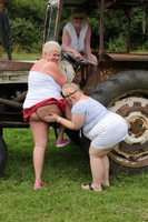 Lexie Cummings. Three Tarts Flashing In A Field Free Pic 3