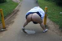 Lexie Cummings. Lexie Flashes Her Arse Free Pic 9