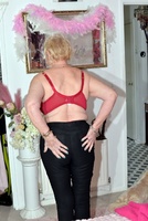 Sparkle. Getting dressed for a night out Free Pic 14