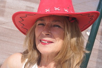 Marta Style. Cowboy Hat and Boots Free Pic 2