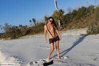 Roxeanne. My new malibu strings sling Free Pic 17