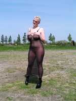 Tiffany Pearl. I'm So Bench! Free Pic 17