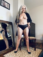 Lil Ms Muffet. This is your invitation to unwrap me Free Pic 6