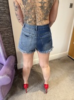 Inked MILF. Hot Denim Shorts and Killer Heels Free Pic 17