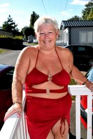 Princess Peachy. Sexy Red Dress Free Pic 5